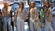 Teško je pronaći bolju zamjenu za traperice od laskavih hlača Jennifer Lopez