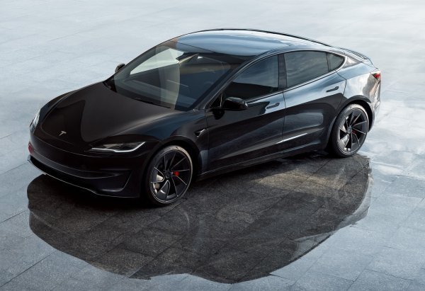 Tesla predstavila novi Model 3 Performance: Nakon šest godina stiže nova 'trojka' visokih performansi